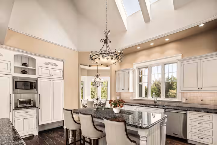 Full Kitchen 1 at Eden Estate