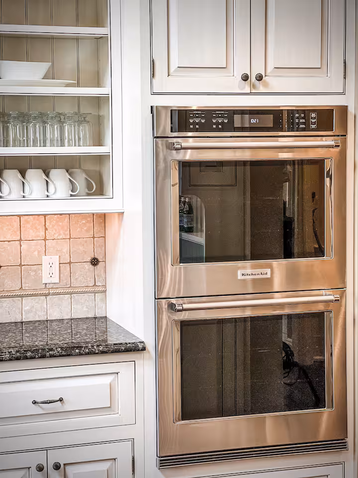 Full Kitchen 1 at Eden Estate