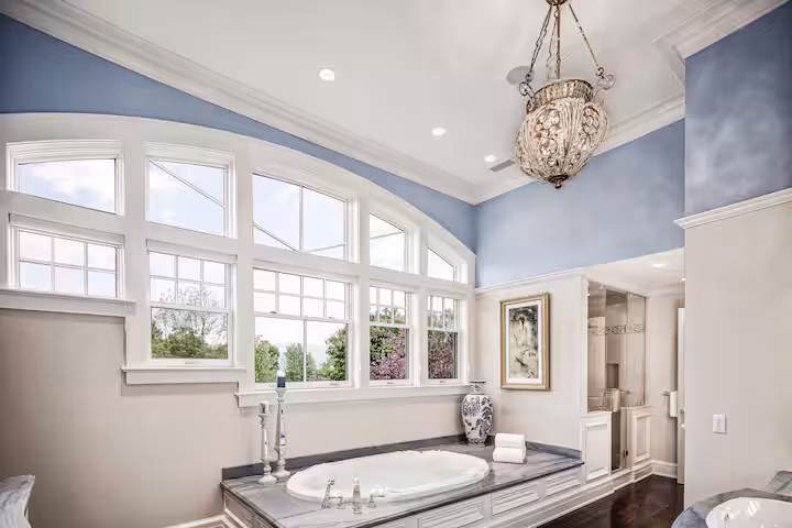 Full Bathroom 1 at Eden Estate